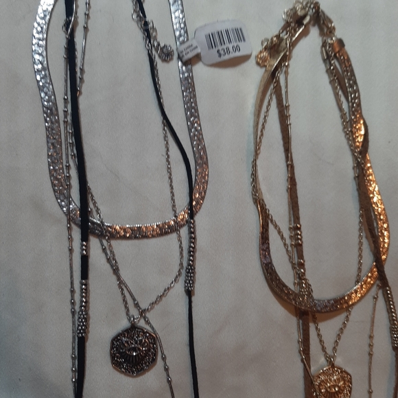 NWT FREE PEOPLE NECKLACES (2) - Picture 5 of 7